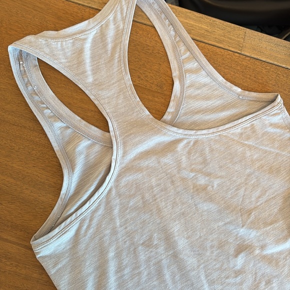 Vuori Heathered Grey Lux Performance Racerback Athletic Tank - Picture 5 of 6